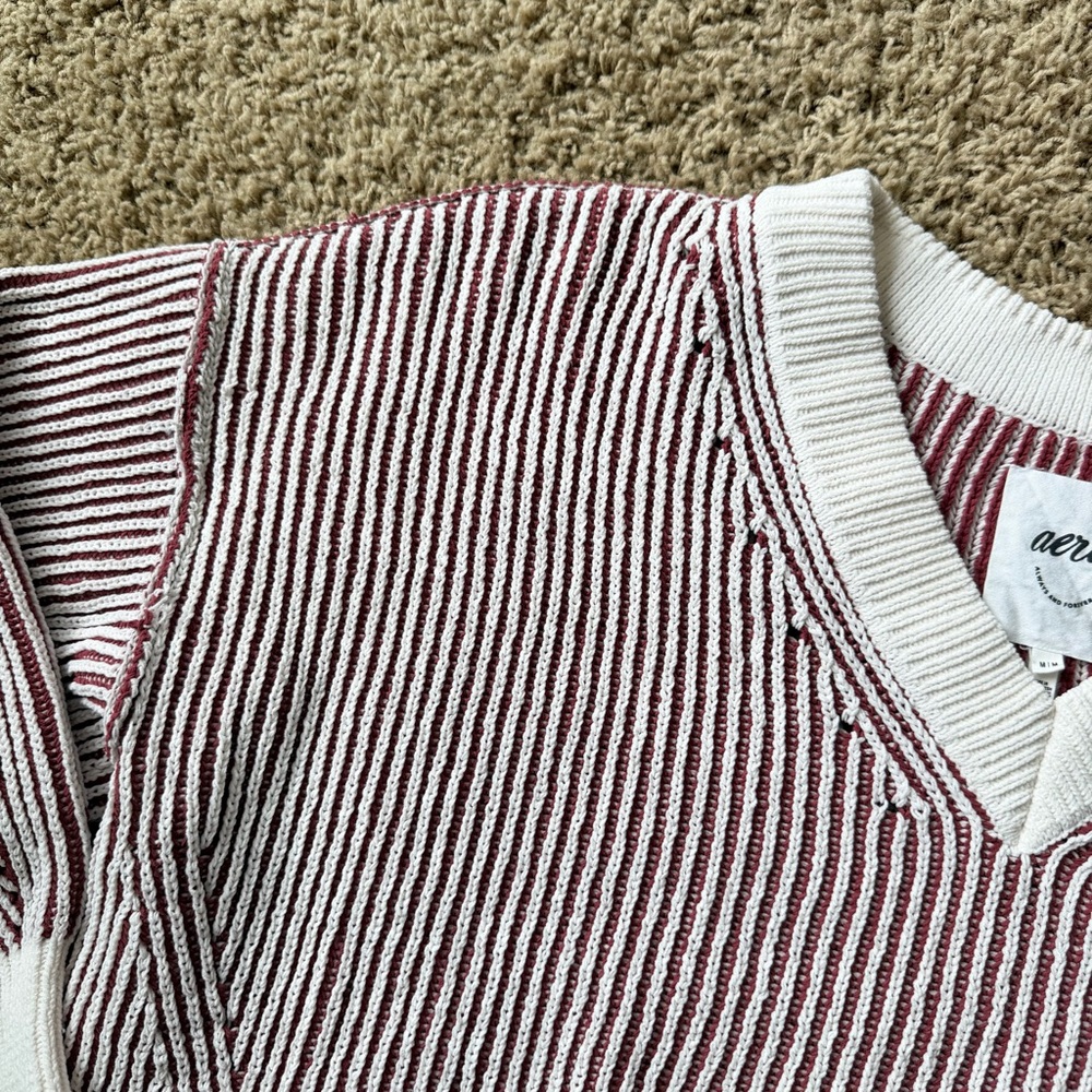 Women’s Aerie Beyond Chenille V-Neck Sweater Size Medium - Picture 6 of 7